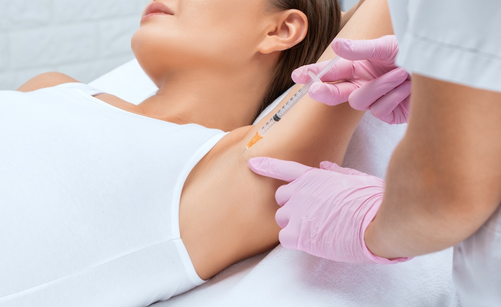 Read more about the article The Ultimate Balancing Act: Underarm Botox Pros and Cons